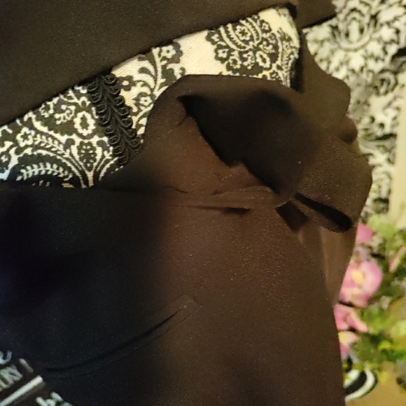 Brown two piece Capri crop set size 14 - Picture 5 of 8